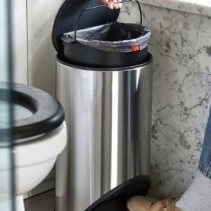 Thung rac dap Joseph Joseph ARC 10L 30152 mau inox 1