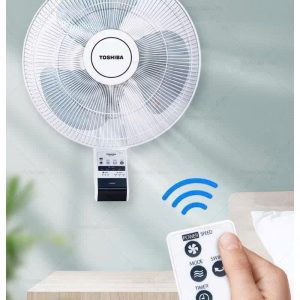 Quạt treo tường Toshiba F-WSA20(H)VN