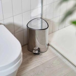 Thung rac co ban dap Joseph Joseph 70596 5L mau inox 1