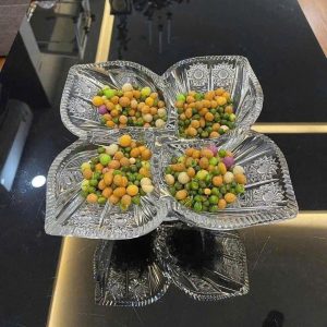 KHAY MỨT 4 CÁNH HOA PHA LÊ MÀI CHÂN CAO BOHEMIA