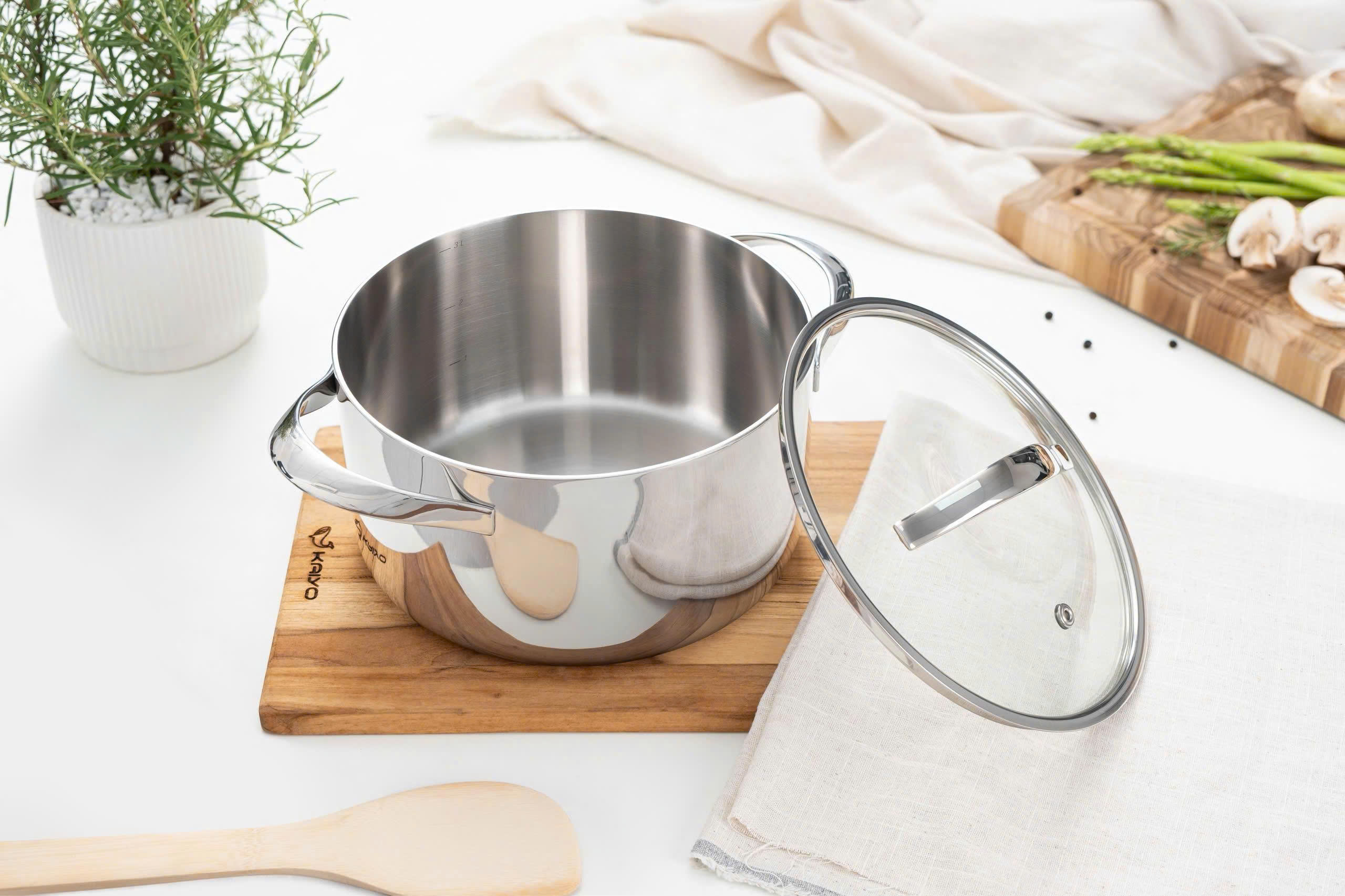 Nồi inox thân đáy liền tri-ply silver Crown kaiyo 1 Noi inox than day lien tri ply silver Crown kaiyo 1