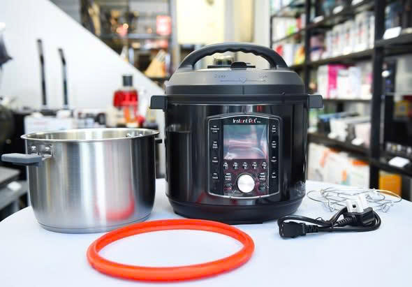 Nồi áp suất đa năng INSTANT POT PRO 5,7L 10 IN 1 2 Noi ap suat da nang INSTANT POT PRO 57L 10 IN 1 2