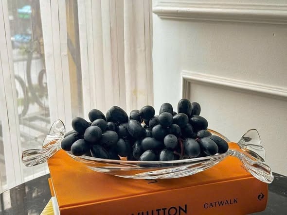 Đĩa sâu lòng Candy 34.5cm Bohemia Crystal 4 Dia sau long Candy 34.5cm Bohemia Crystal 4