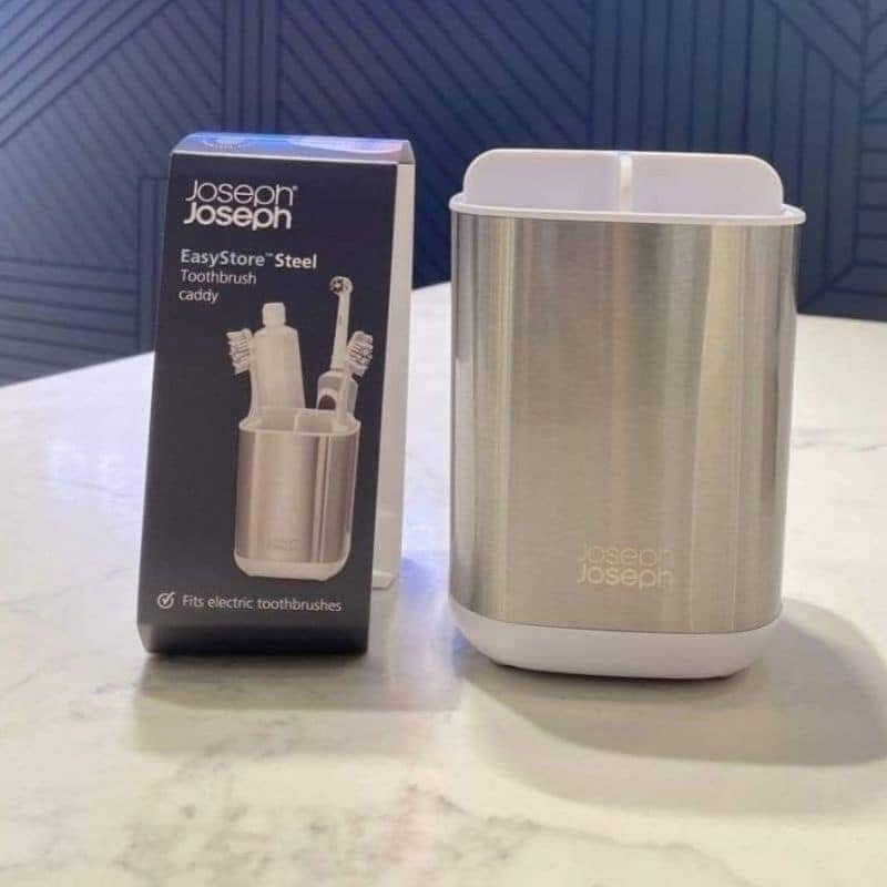 BỘ HỘP ĐỰNG BÀN CHẢI JOSEPH JOSEPH 70530 9 BO HOP DUNG BAN CHAI JOSEPH JOSEPH 70530 9