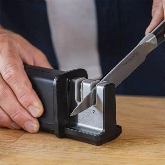 Dụng cụ mài dao KitchenAid KESHBOHBAAG màu đen 4 Dung cu mai dao KitchenAid KESHBOHBAAG mau den 4